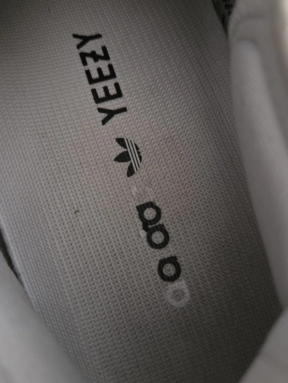 Adidas Yeezy Boost 350 V2 Zebra CP9654 Size 6 Pre-Owned